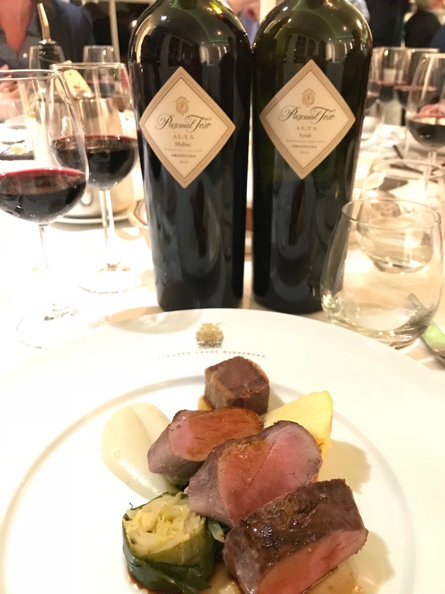 Gisteren fantastische avond gehad bij <a href="/GrootWarnsborn/">Groot Warnsborn</a> met de #wijnen van <a href="/PascualToso/">Pascual Toso</a> #genieten