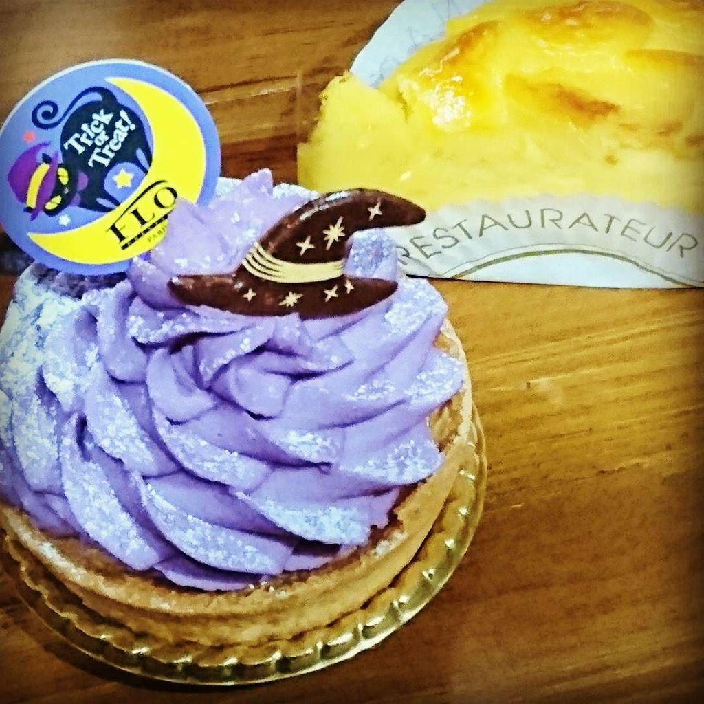 bebedollchannel's tweet photo. ジェネレーションギャップか、どうもハロウィンの波に乗り切れないべべドールです。少しでもハロウィンにのっかろうということで、ケーキを買ってきました。笑
もはやハロウィンはクリスマス級のイベントになってきてますね。街はオレンジに染ま… https://t.co/6szCNrNDD6 https://t.co/VWgbxPaUHf