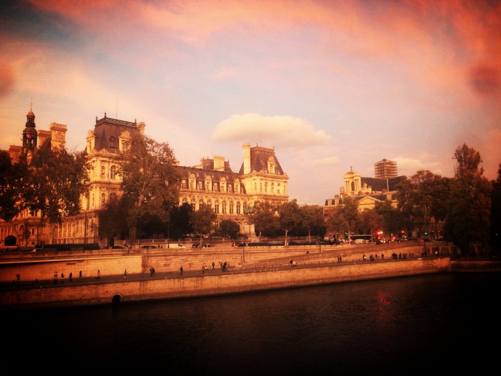 IsabelleAndover's tweet image. Paris Dark Side tour isabelleandover.com/2017/10/29/par…