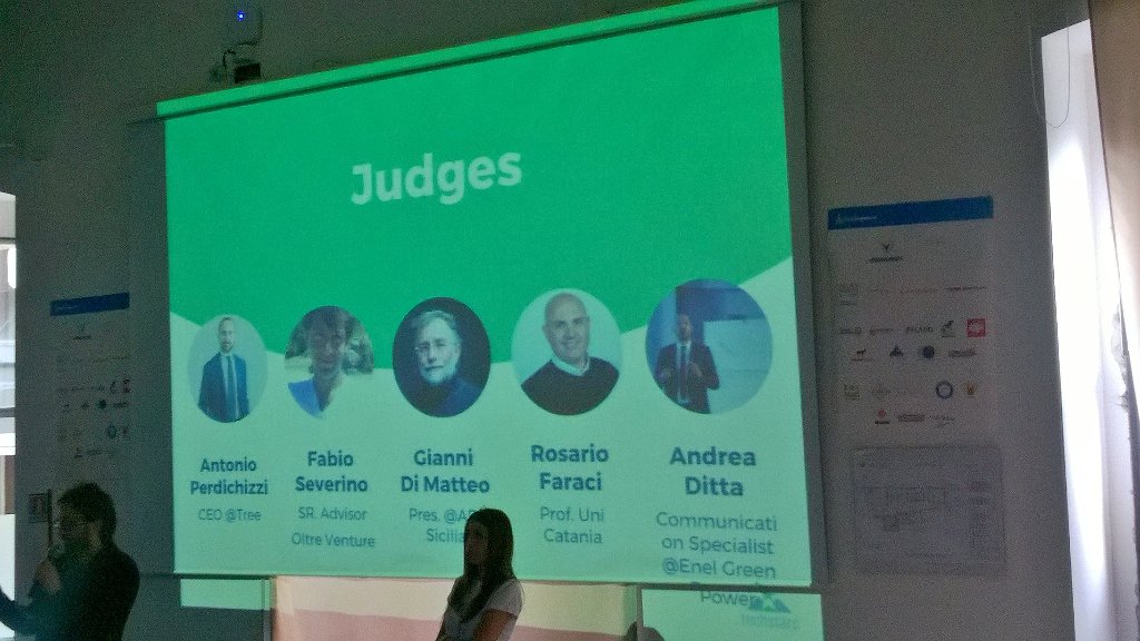 ValentinaScov's tweet photo. La giuria della @swcatania @soc_rep #socialreporters #youthub https://t.co/7Ajqxh0Mxl