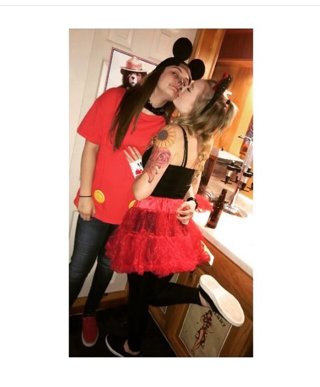 langlois_alyssa's tweet photo. Oh Minnie you're so fine 🤤 https://t.co/AUG3HLz9Ls