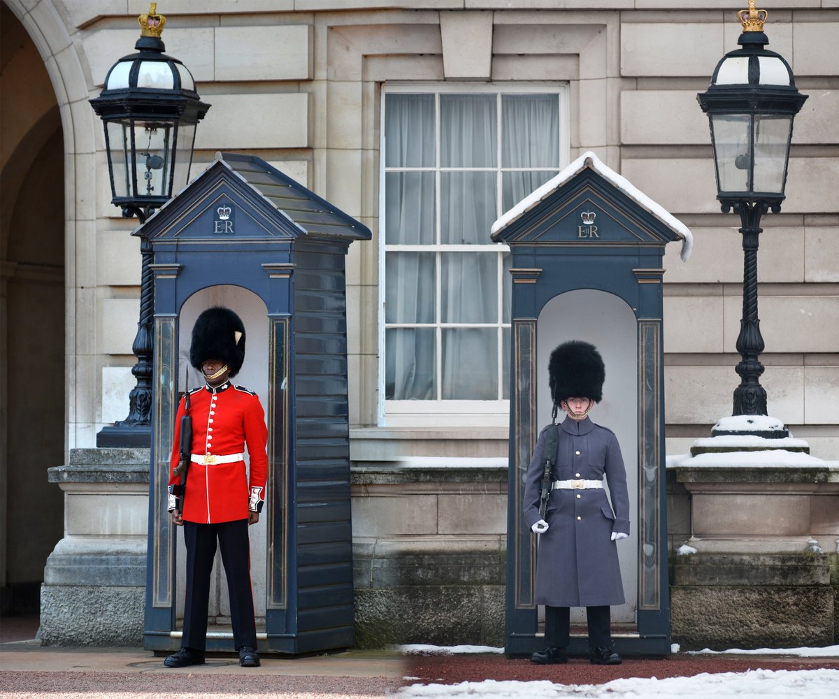 BritishArmy's tweet photo. It’s officially #Winter for the Army. Soldiers guarding prestigious locations, such as Buckingham Palace, appear in Winter Order from today https://t.co/YoHOa0GgCH