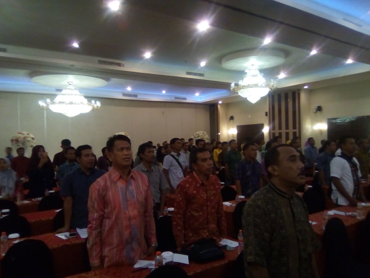 rizal_kaniu's tweet photo. Rakor P3MD #ProvSulteng peningkatan sinergitas #ManfaatDanaDesa @EkoSandjojo @taufikmadjid71 @KemenDesa @tppindonesia https://t.co/0M4WEyyPWP