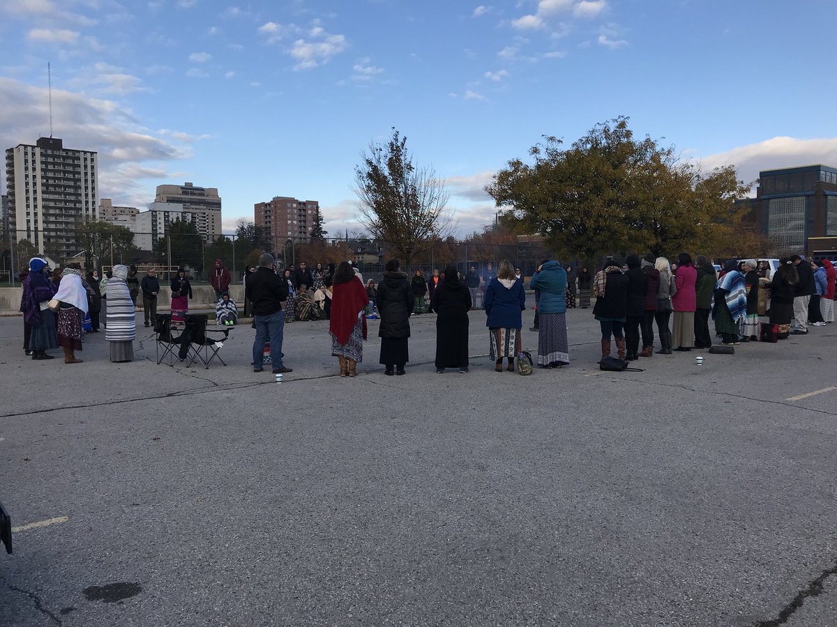MsVerstraeten's tweet photo. Sunrise ceremony #FNMI https://t.co/ATBxzYoaZx