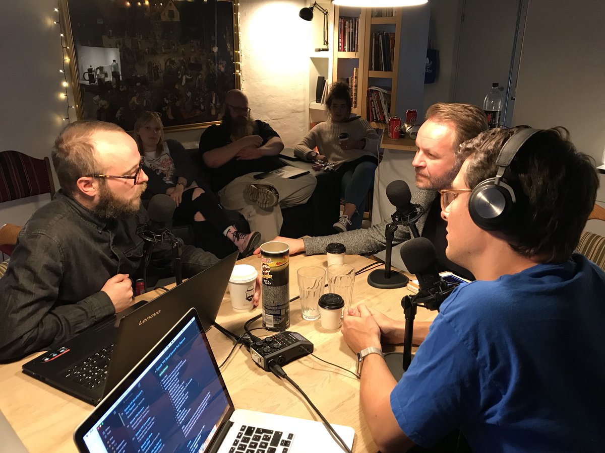 filmsnak's tweet photo. Vi er i gang med optagelserne til vores gigantisk Marvel Special :D #ThorRagnarok #podcastdk #dkpodcast #film https://t.co/L1iUQwBfkS