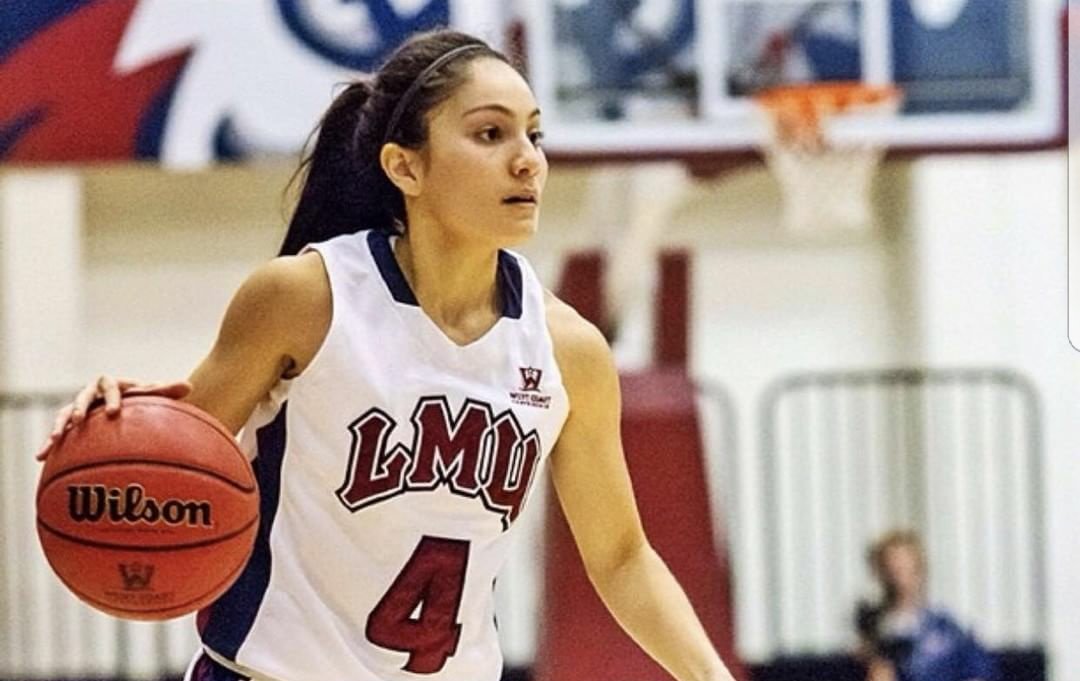 BRo32's tweet photo. So proud of you @LMUmonkey04 ... One of the hardest working players I've ever coached and now she's living her dream!!  #HeartOfALion #Five4 https://t.co/X3UUzAS5mt
