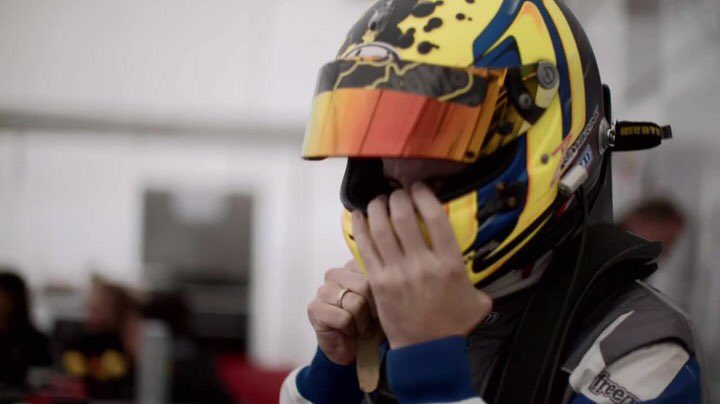 RTL GP: Supercar Challenge - Verslag van de Supercar Challenge vanaf het TT Circuit Assen. rtl.nl/video/98c0a7d2…