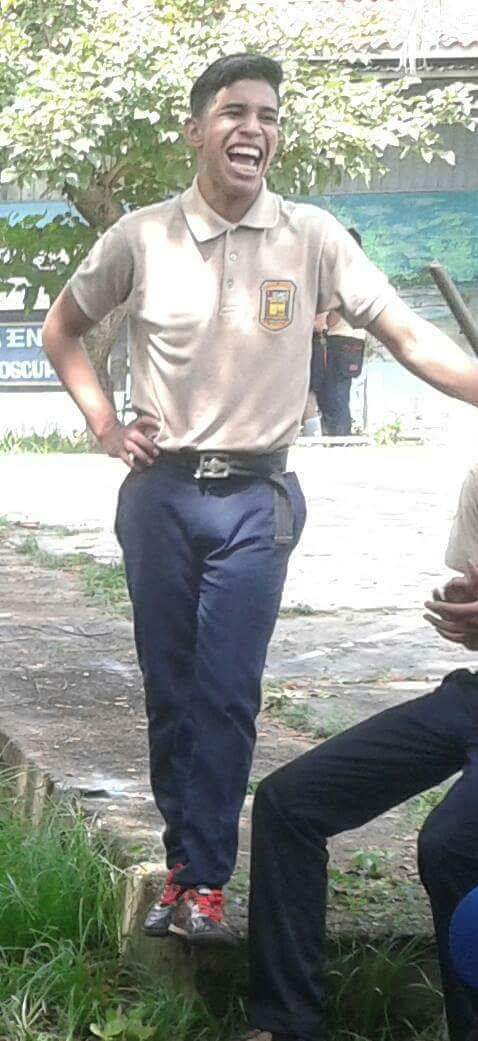 vTenkiuv's tweet photo. - Mira mano!
+Habla!
- Sabes la Chama que te FriendZoneo la semana pasada?
+Si, que paso?
- Ta Preñá :v
+.... https://t.co/MEz9g2F7Li