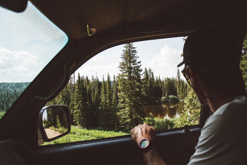 waze's tweet photo. A #WazeRoadTrip means getting to appreciate the world around you (not the taillights in front of you). https://t.co/SiwPmvPjxo