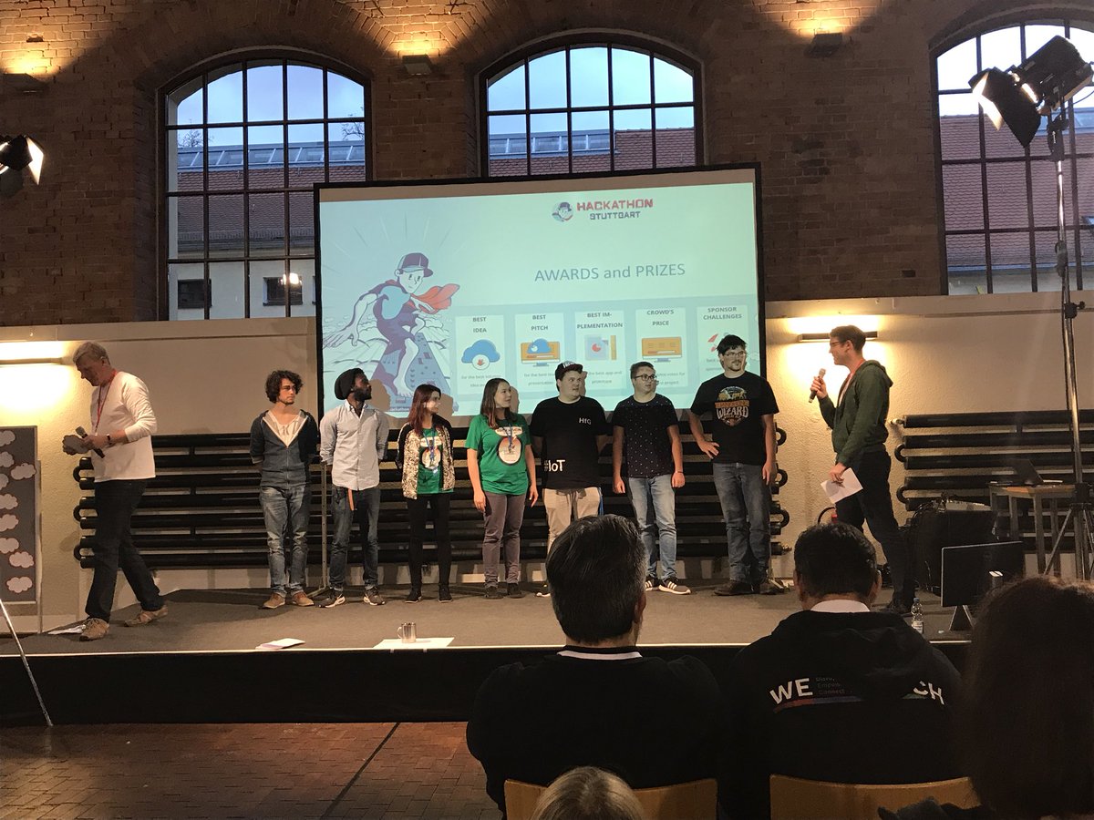 HackathonStg's tweet photo. Award BEST IDEA goes to Team Pickman - ordering food and picking it up at local stations! Congrats :) #HackStgt17 https://t.co/QYE8PZVyL8