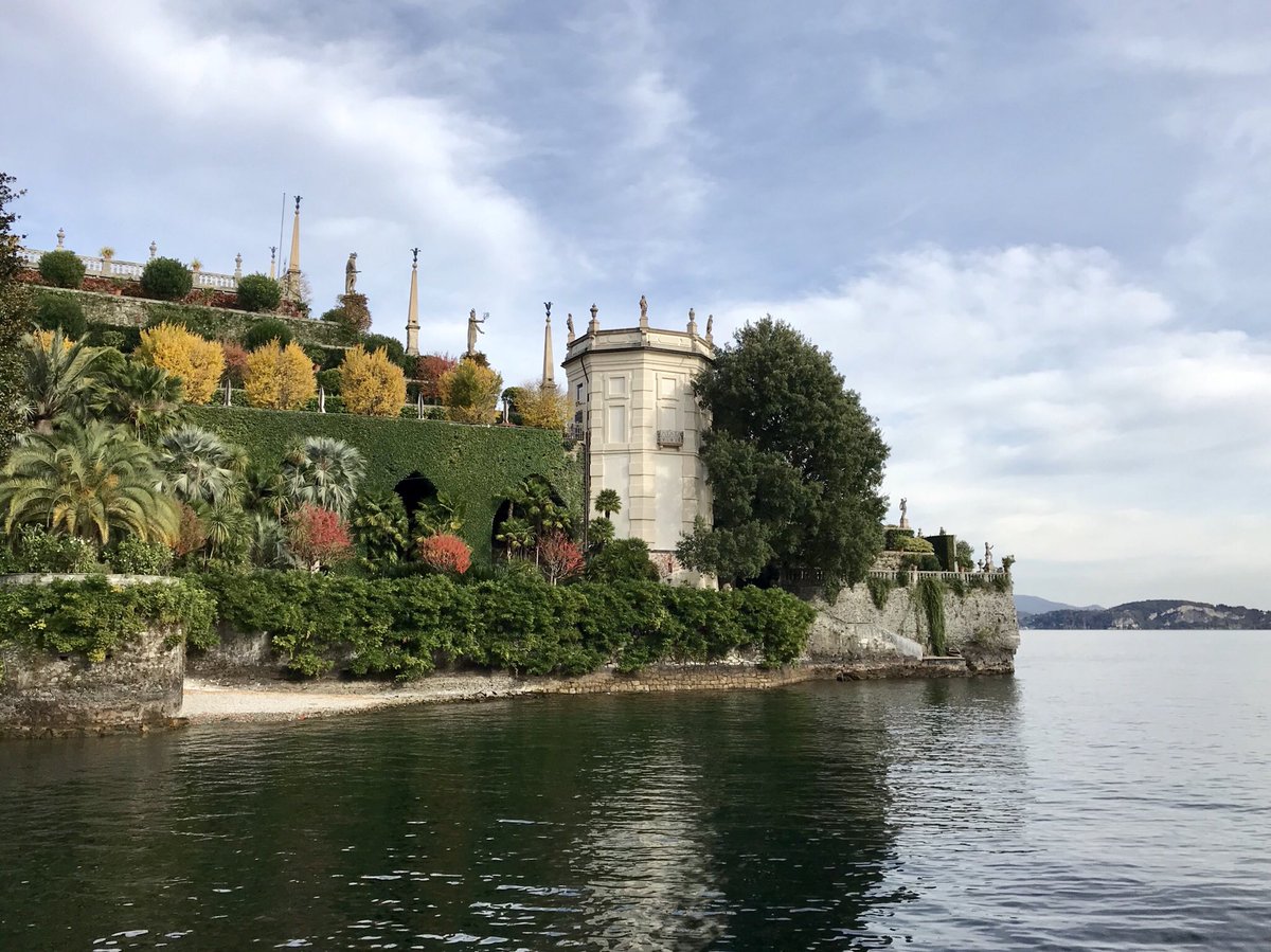 GiaxLevel99's tweet photo. Isole #Borromee https://t.co/xCprVqi3mx