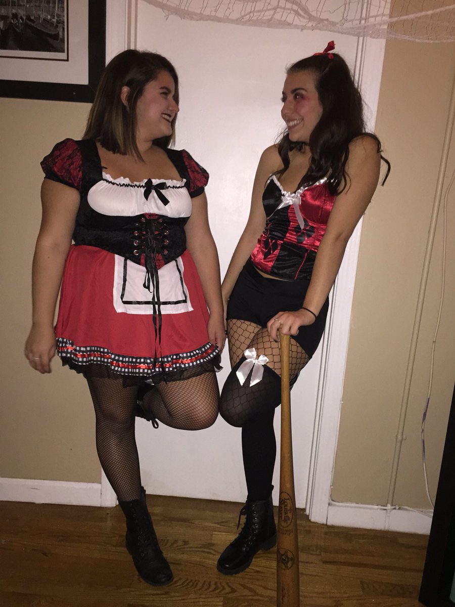 AshleyValerio4's tweet photo. It’s the most wonderful time of the year🎃 #holloweekend https://t.co/UEHnssSzds