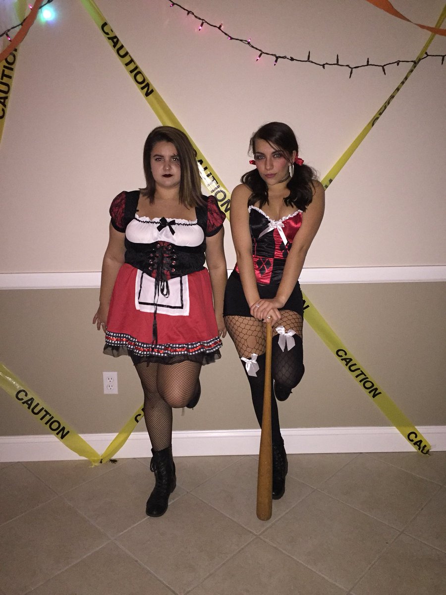 AshleyValerio4's tweet photo. It’s the most wonderful time of the year🎃 #holloweekend https://t.co/UEHnssSzds