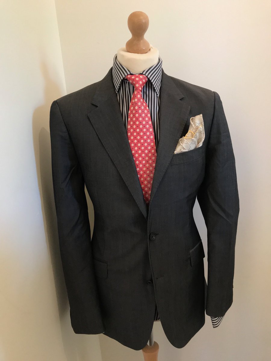 BrandsAndLabels's tweet photo. MENS 40R REISS TWO BUTTON SINGLE BREASTED GREY SMART SPORT 100% WOOL SUIT JACKET 
£44.99
➤ https://t.co/fzAGP0jrnL
via @outfy https://t.co/n2GPbxeYVR