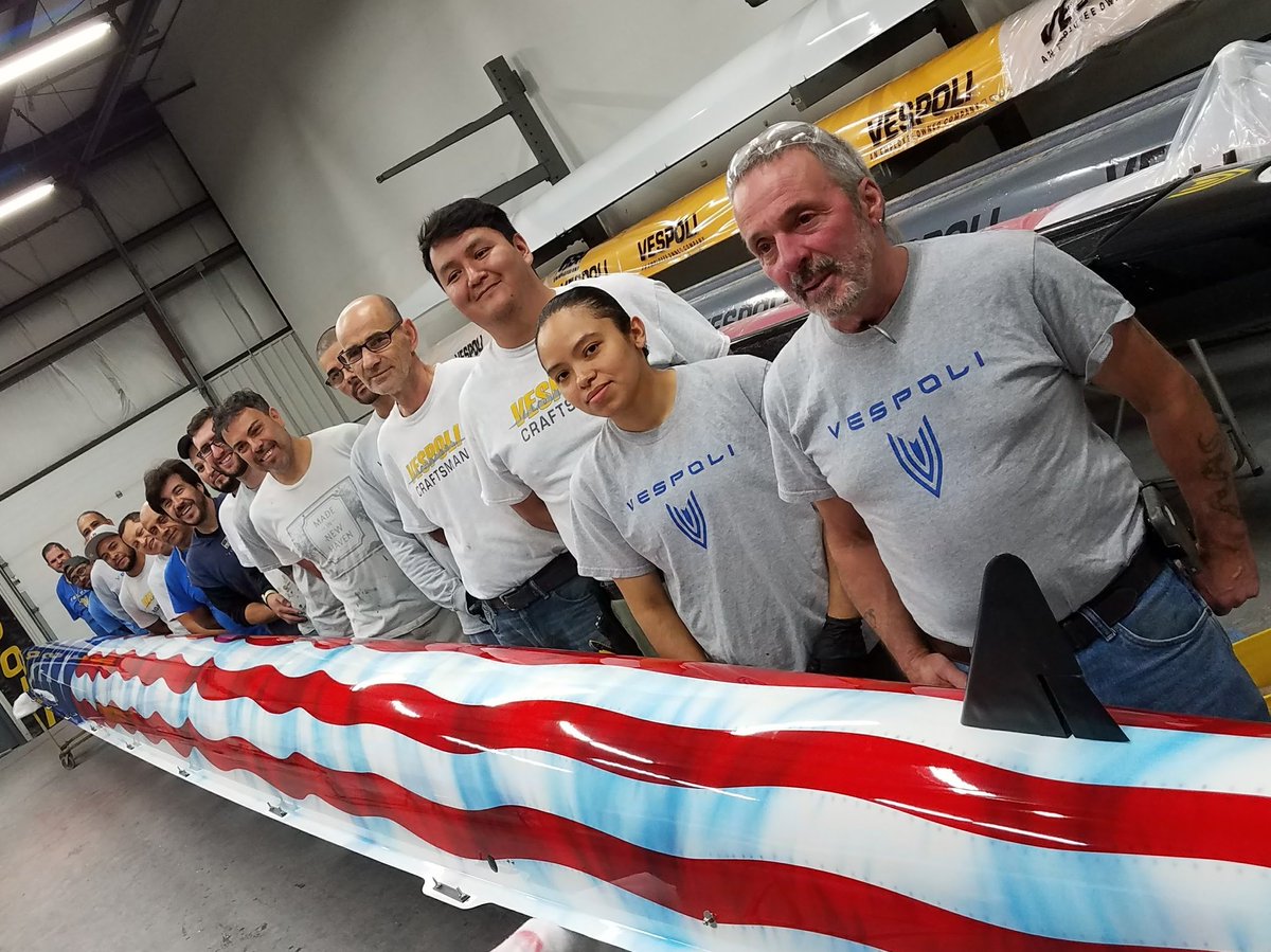 Check out Glastonbury High school's super cool 'Valor' <a href="/HeadoftheFish/">HeadoftheFish</a> Now that is sweet paint job! #MadeinUSA 🇺🇸