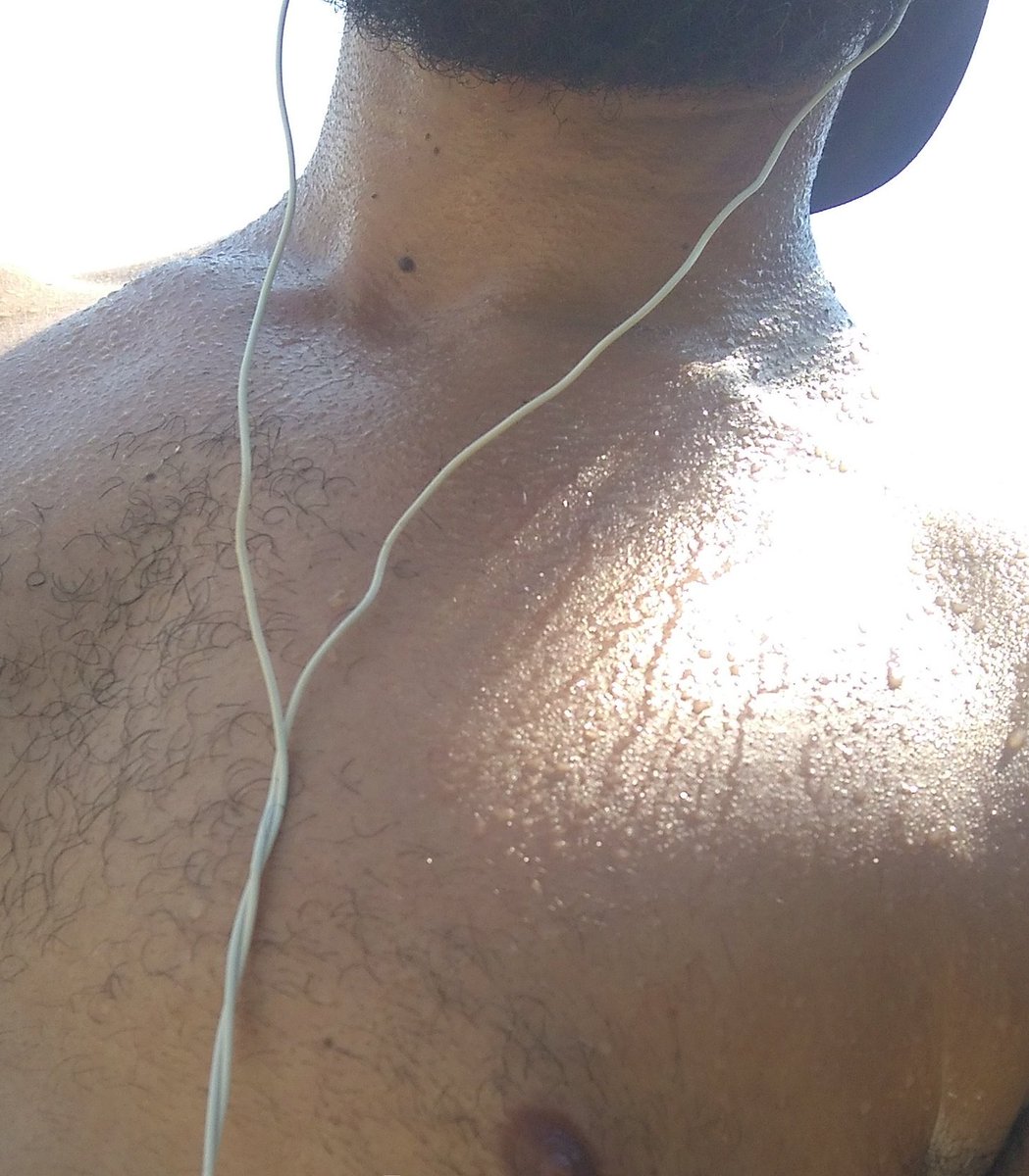 dpsouza85's tweet photo. Sabe aquela história do #NoPainNoGain?! Pois é... #instaDan #DanFit https://t.co/8aF02d6l93 https://t.co/LBZBLc5UMS