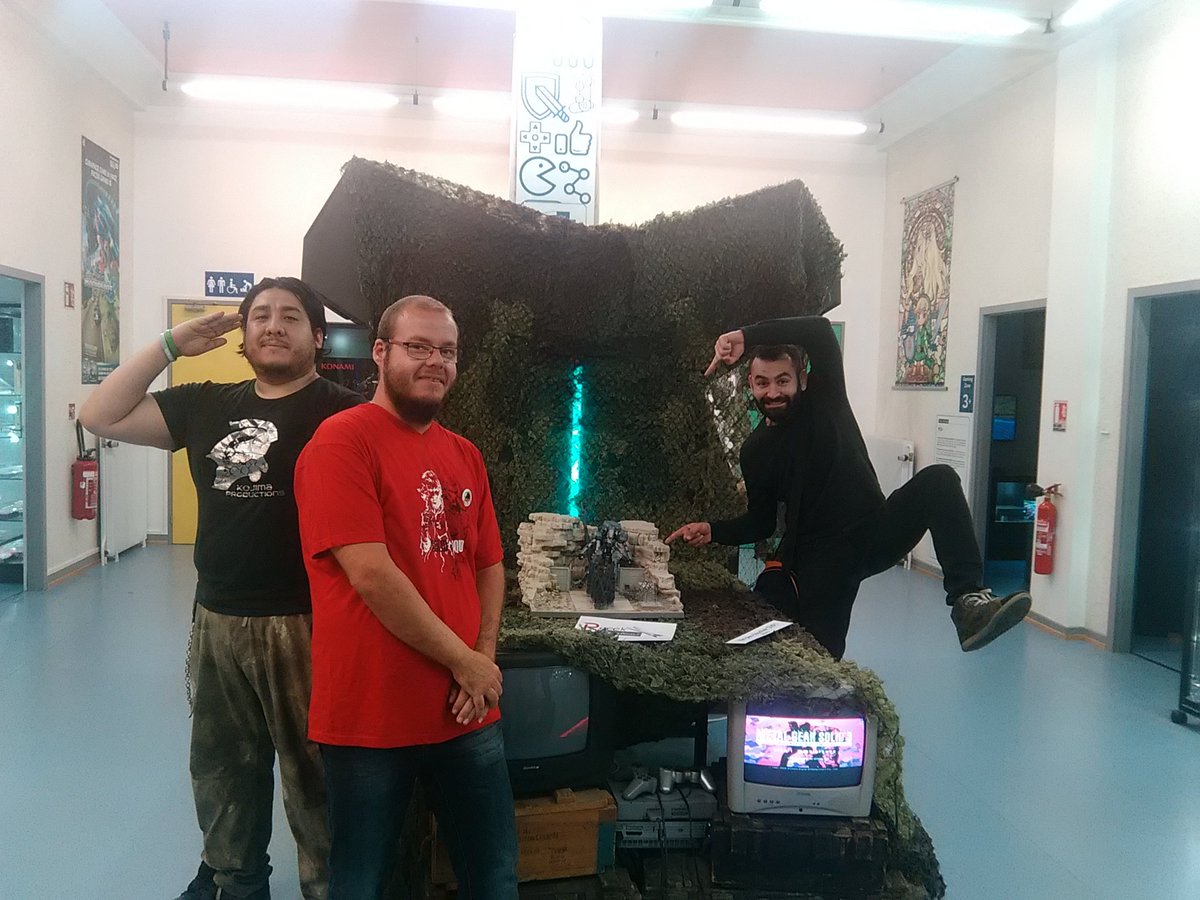 mg30th's tweet photo. Boss ! @Kojima_Hideo  @hideo_kojima_en @KojiPro2015_EN @KojiPro2015 @rgeekmgs @Keyser44Soze  @Pixel_Museum  #MG30th #MGParty https://t.co/95eWqhRAlA