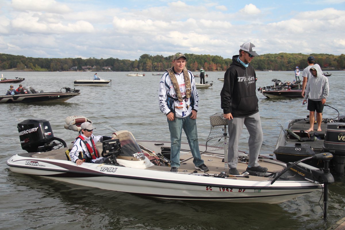 CLOVERYEARBOOK's tweet photo. The Anglers brought it home #hookem @CHS_BlueEagles @BlueEagleRuth @BlueEagleAD https://t.co/BcOBOkzj9W