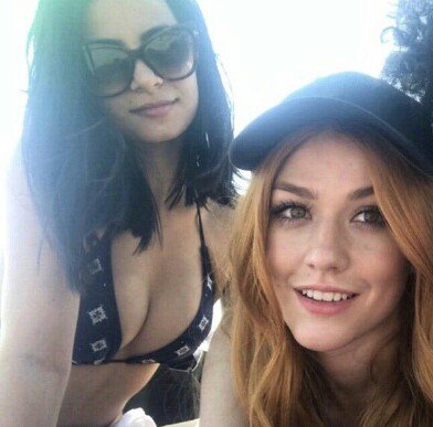 IzzyLigh's tweet photo. Vamos de praia 🏖 https://t.co/HrqAxxhBsB