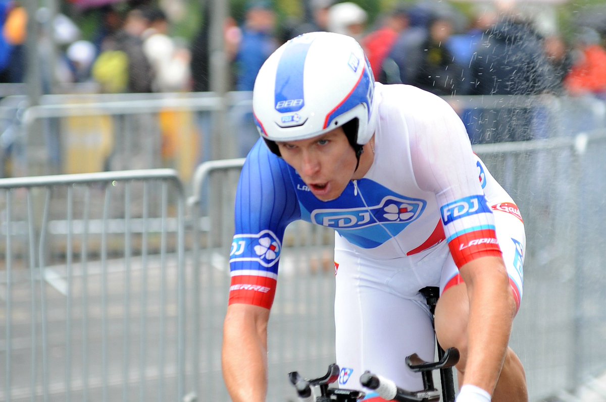 HoTGoMezpro's tweet photo. @ArnaudDemare @EquipeFDJ #letour2017 @ciclismo200 @AuBonDossard @letourDUS #TDF2017 #tdf #cycling #cyclisme @BBBcycling https://t.co/UNLdiuabkz