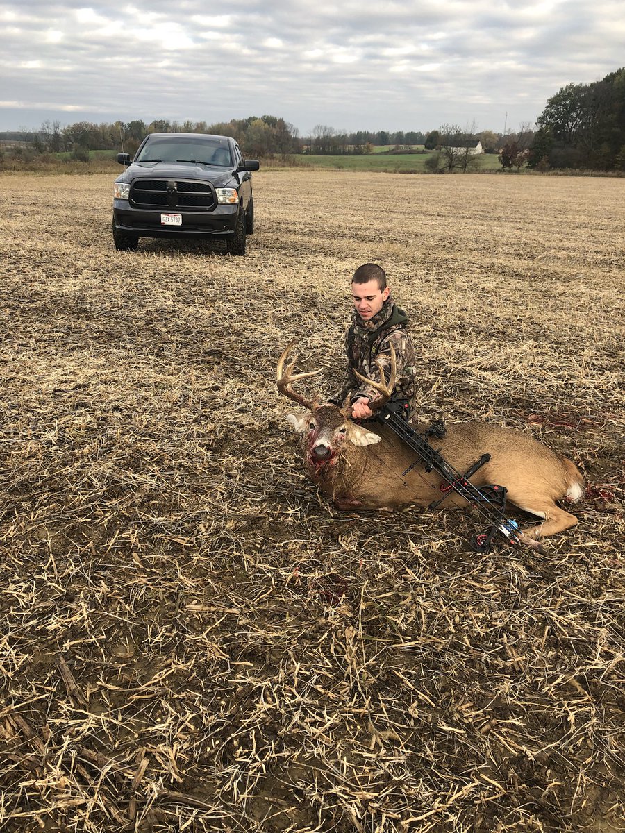 Big Bucks and Ram trucks ain’t nothin’ better am I right <a href="/RedArrowTV/">Red Arrow</a>? #Merica #TaggedOut