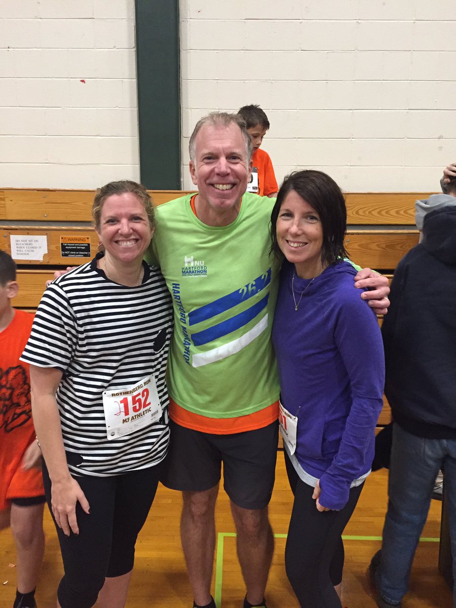 jpmBKP's tweet photo. These amazing 4th grade teachers ran strong & proud at today's #muef Spooky 5K.... Great job, ladies! 👍@Evans4thgrade @MarieMcMB https://t.co/5WGJMWPYZE