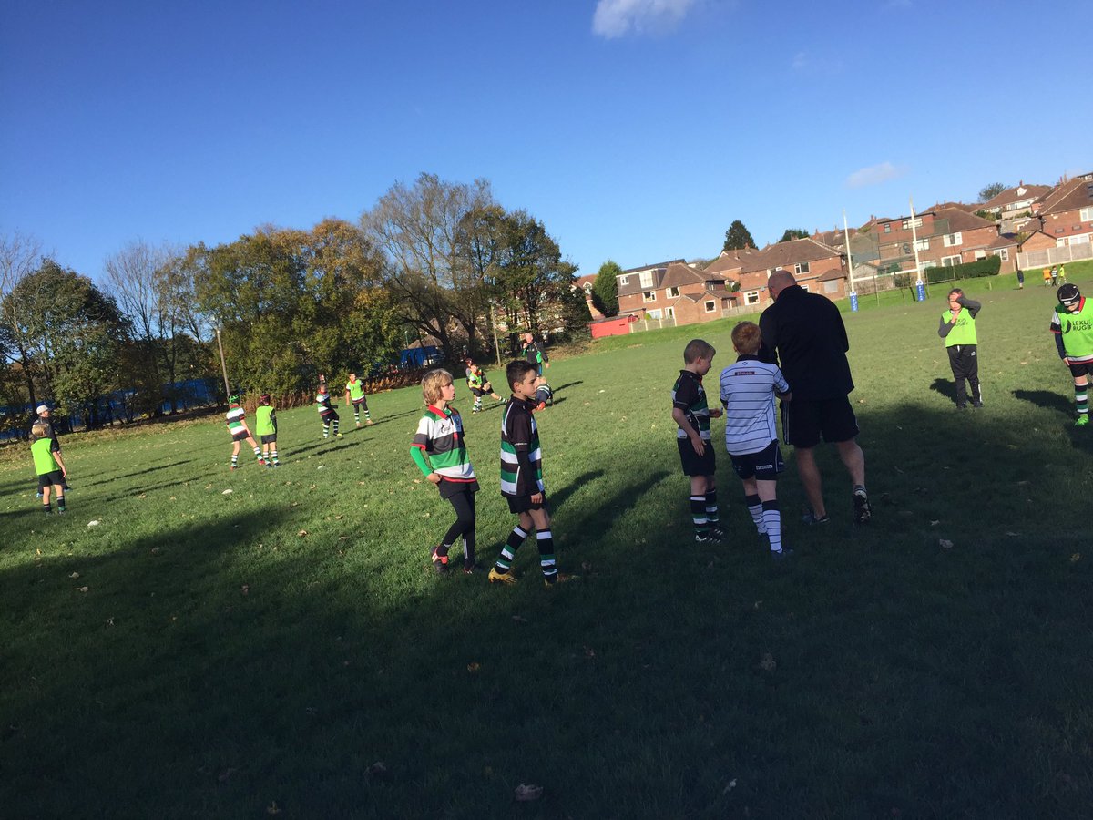 CY_RFU's tweet photo. Out and about this morning with a call into @RoundhegiansRFC #TeamCentral #futureofrugby #topsigns https://t.co/Qy1sg9KI9n