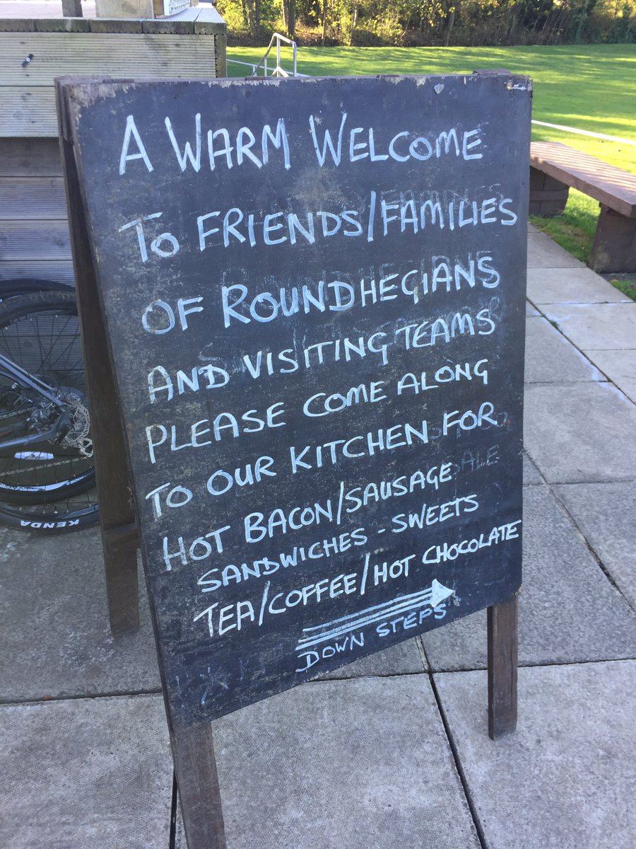 CY_RFU's tweet photo. Out and about this morning with a call into @RoundhegiansRFC #TeamCentral #futureofrugby #topsigns https://t.co/Qy1sg9KI9n