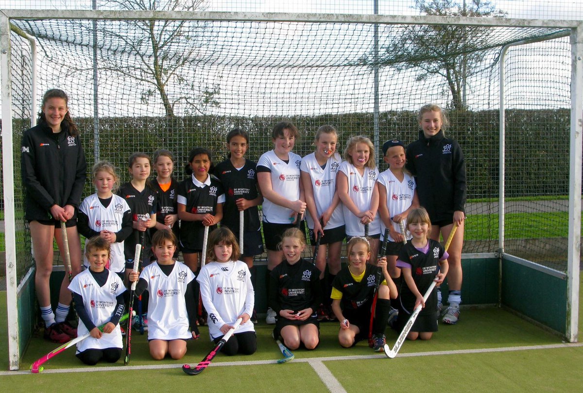 LeicesterHockey's tweet photo. Our u10 teams after their tournament today. Lots of fun had in the autumn sunshine. #playenjoyrepeat #sporting https://t.co/rNTrqSo4nh