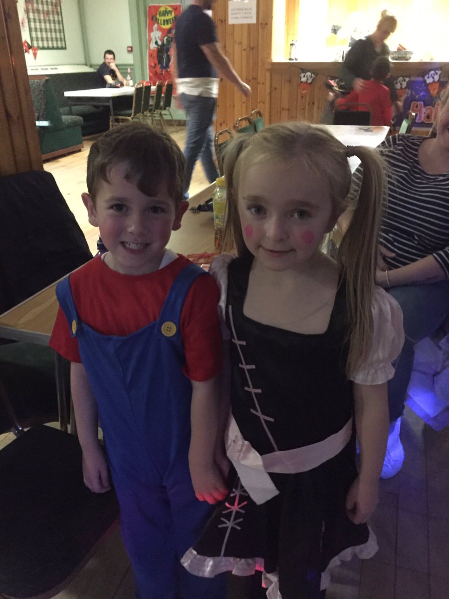 stpats_pta's tweet photo. More fun and games at our Halloween family party @StPatricks_PS @Nursery_StPats https://t.co/CrjfaCK5BK