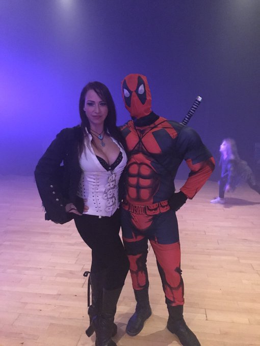 Last night was fun!! Halloween parties really are the best! https://t.co/YPG6o2T7Ep<a href="/tag/jealousy"class="tags"><span>#jealousy</span></a>