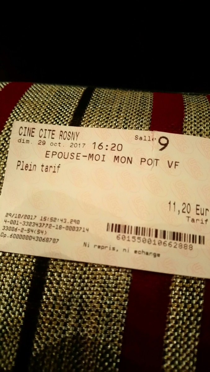 Lft_p's tweet photo. @TarekBoudali @PhilippeLacheau un film au top du top.Quel plaisir d'avoir regardé un film 📽 marrant du début à la fin.Félicitations à vous 😘 https://t.co/qwEjGIcr5K