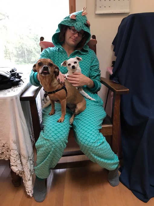 Got my Sunday on with William and Sassy. https://t.co/ySALxykBTQ<a href="/tag/lazy"class="tags"><span>#lazy</span></a><a href="/tag/bedday"class="tags"><span>#bedday</span></a>