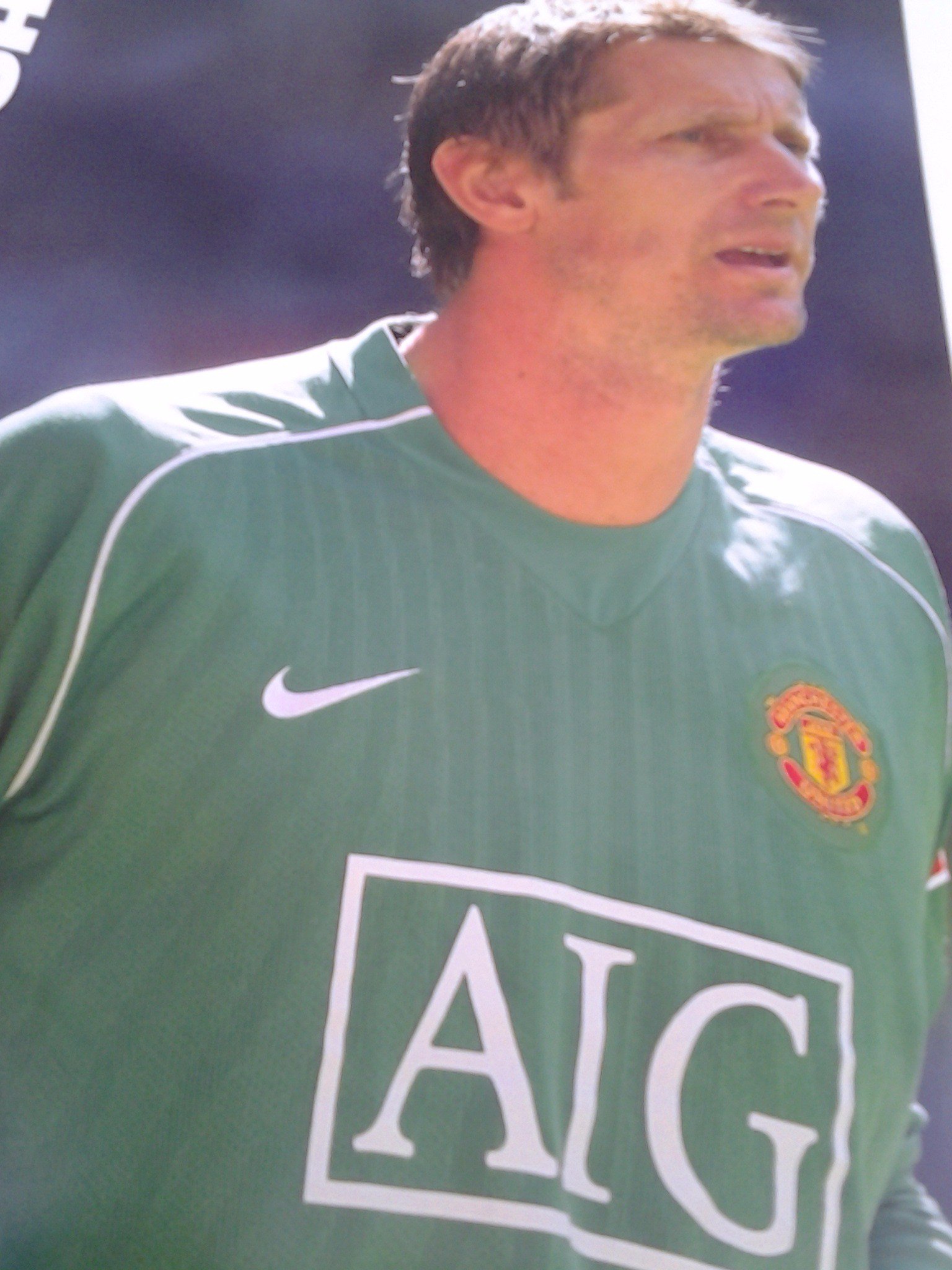 Happy Birthday 
Edwin van der Sar 
Class act for United 