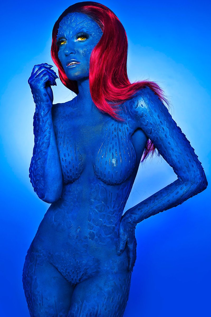 Mystique such a dream come true to finally Cosplay this sexy mutant.