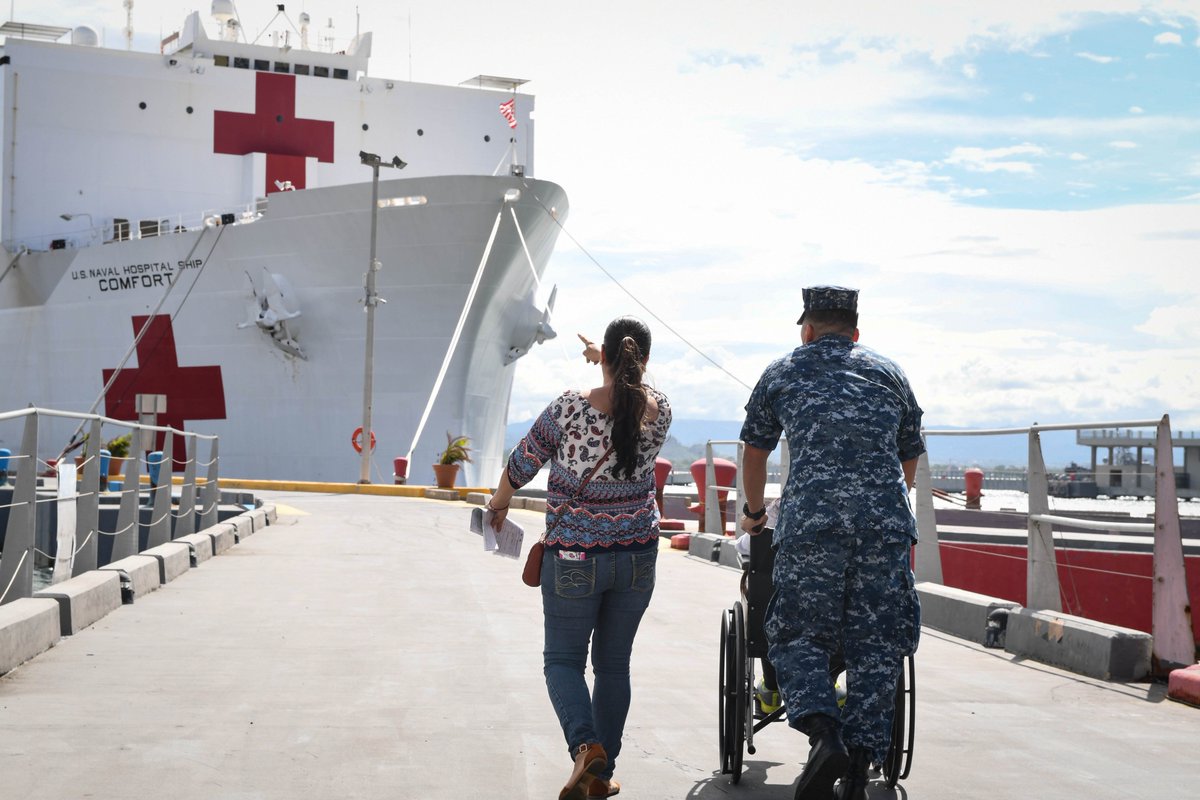 MSCSealift's tweet photo. @MSCSealift=#USNSComfort. Latest medical support in San Juan #PuertoRico. Comfort returns after treating patients around the island at sea. https://t.co/DJMm4wqheU