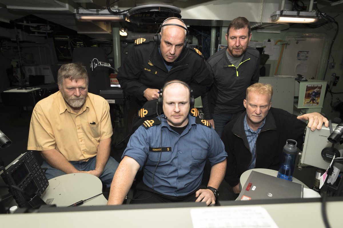 Civ & mil tech experts from FMF Cape Scott work together to collect data & help refine #RCNavy tactics & doctrine #FormidableShield #OneNavy