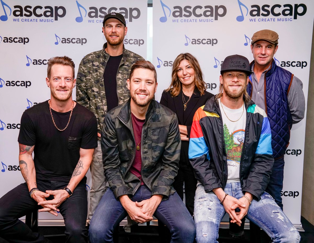 EFCountry's tweet photo. Songwriter/producer @coreycrowder has signed to @TreeVibezMusic https://t.co/wOrO0bYCCQ #CoreyCrowder #FloridaGeorgiaLine https://t.co/jkxTZpVUfc
