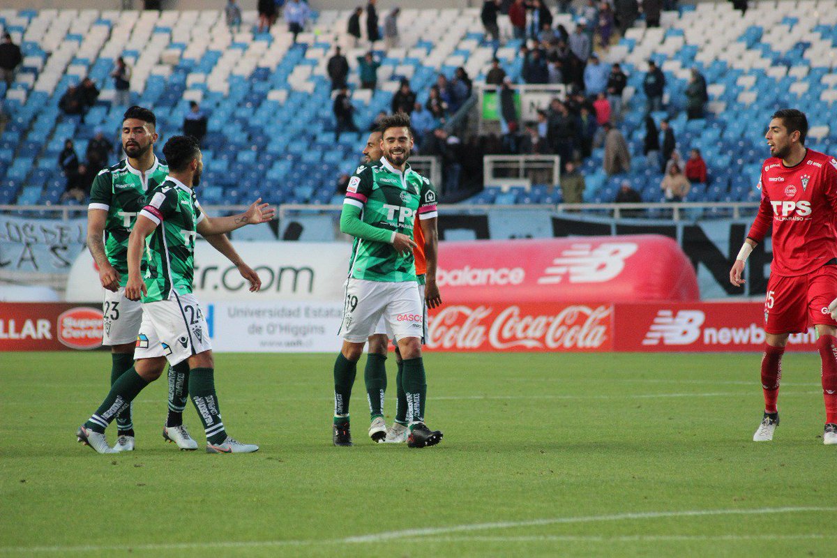 swanderers's tweet photo. ¡Gracias por todo Decano! ¡3 puntos de oro para el Puerto! https://t.co/J9AwU2WiXa