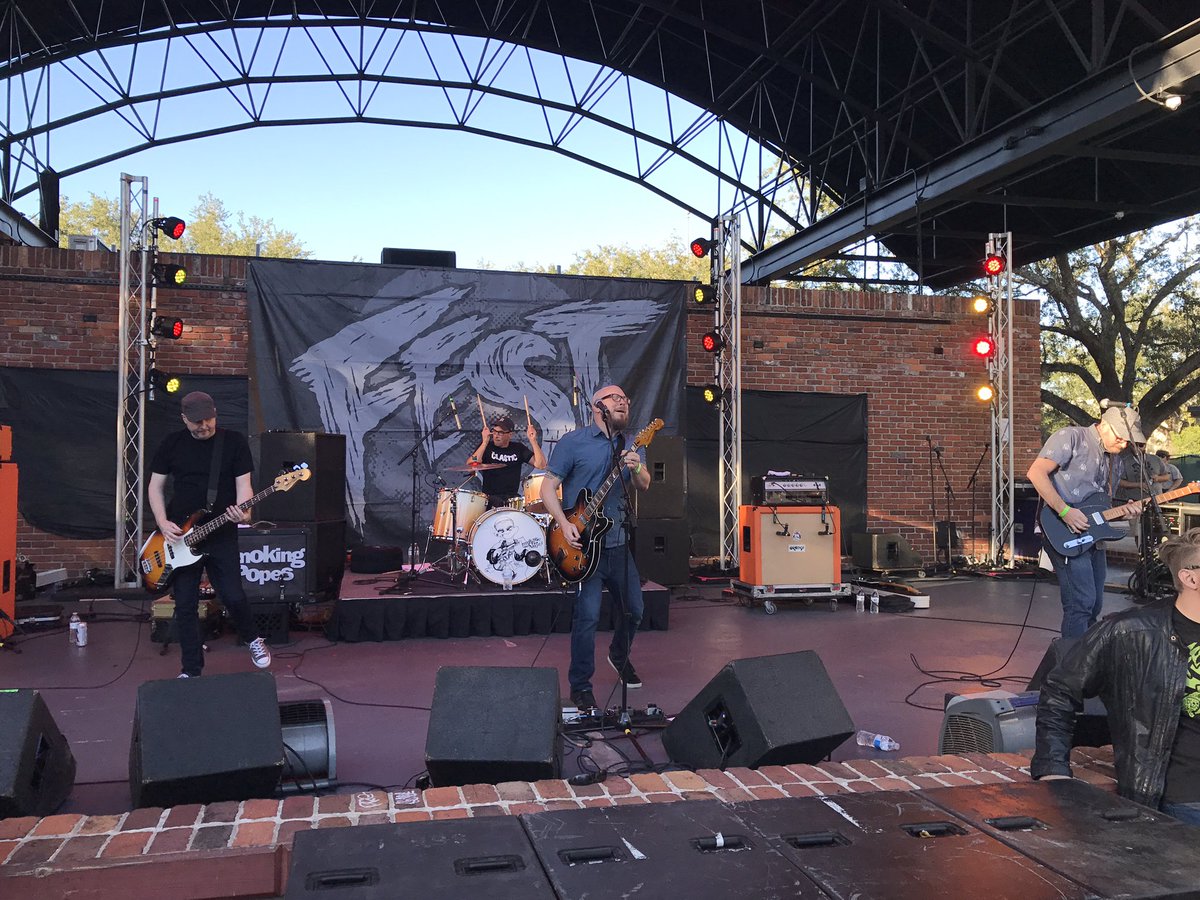 These <a href="/smoking_popes/">Smoking Popes</a> just gave us one of the best sets of #Fest16.