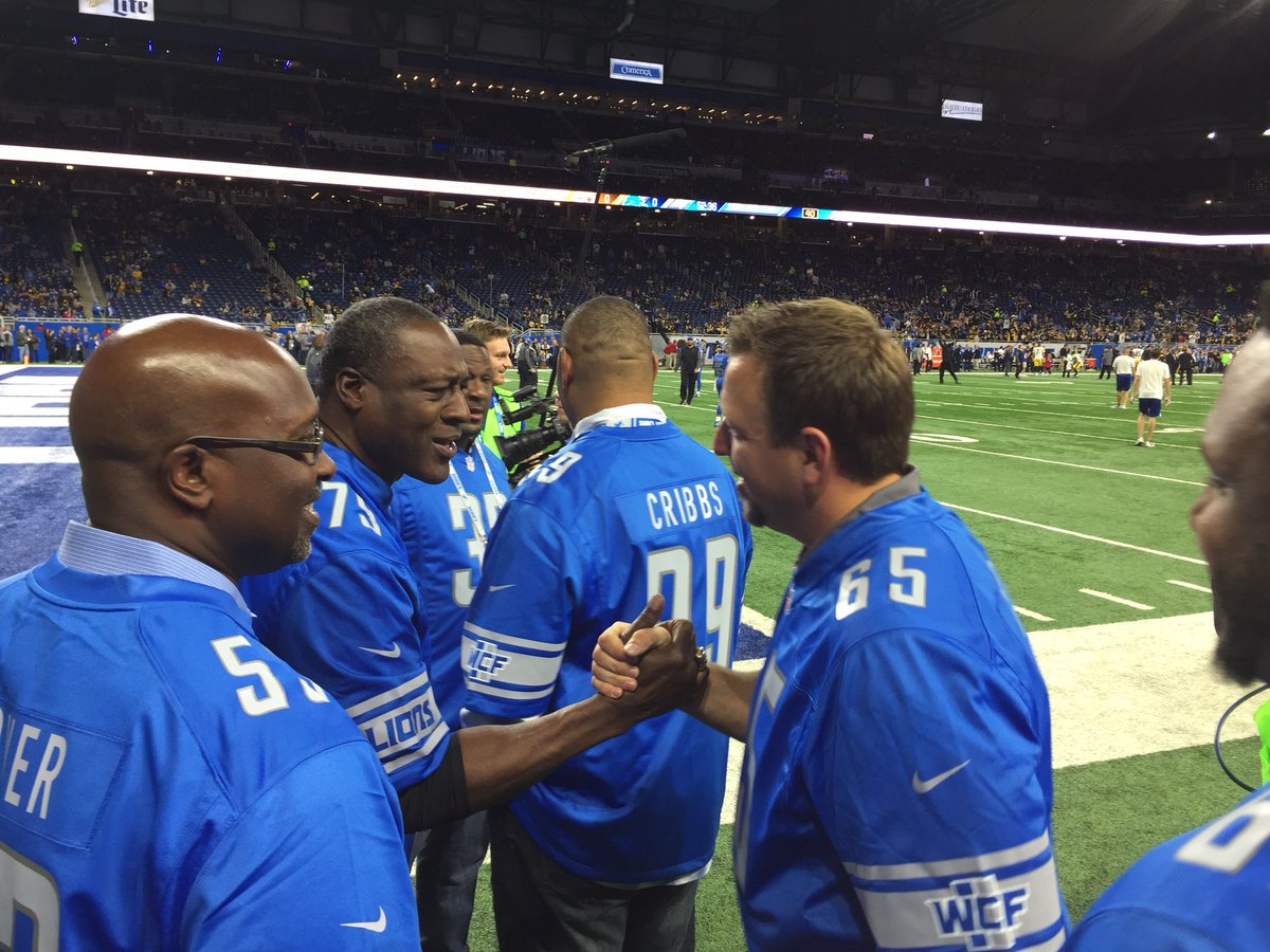 WOODTV's tweet photo. The @Lions sideline is like a trip down memory lane. #onepride https://t.co/JY7cwJSVXi