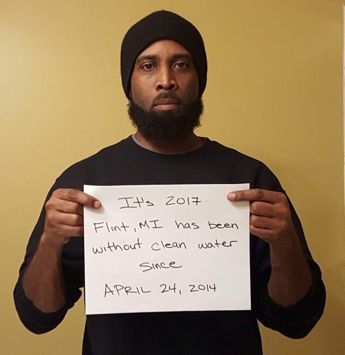 RobinHoodTax's tweet photo. Don't forget #Flint still doesn't have clean water!
#FlintWaterCrisis 
#WaterIsLife 
#FlintMovie https://t.co/TruIlWXOfe