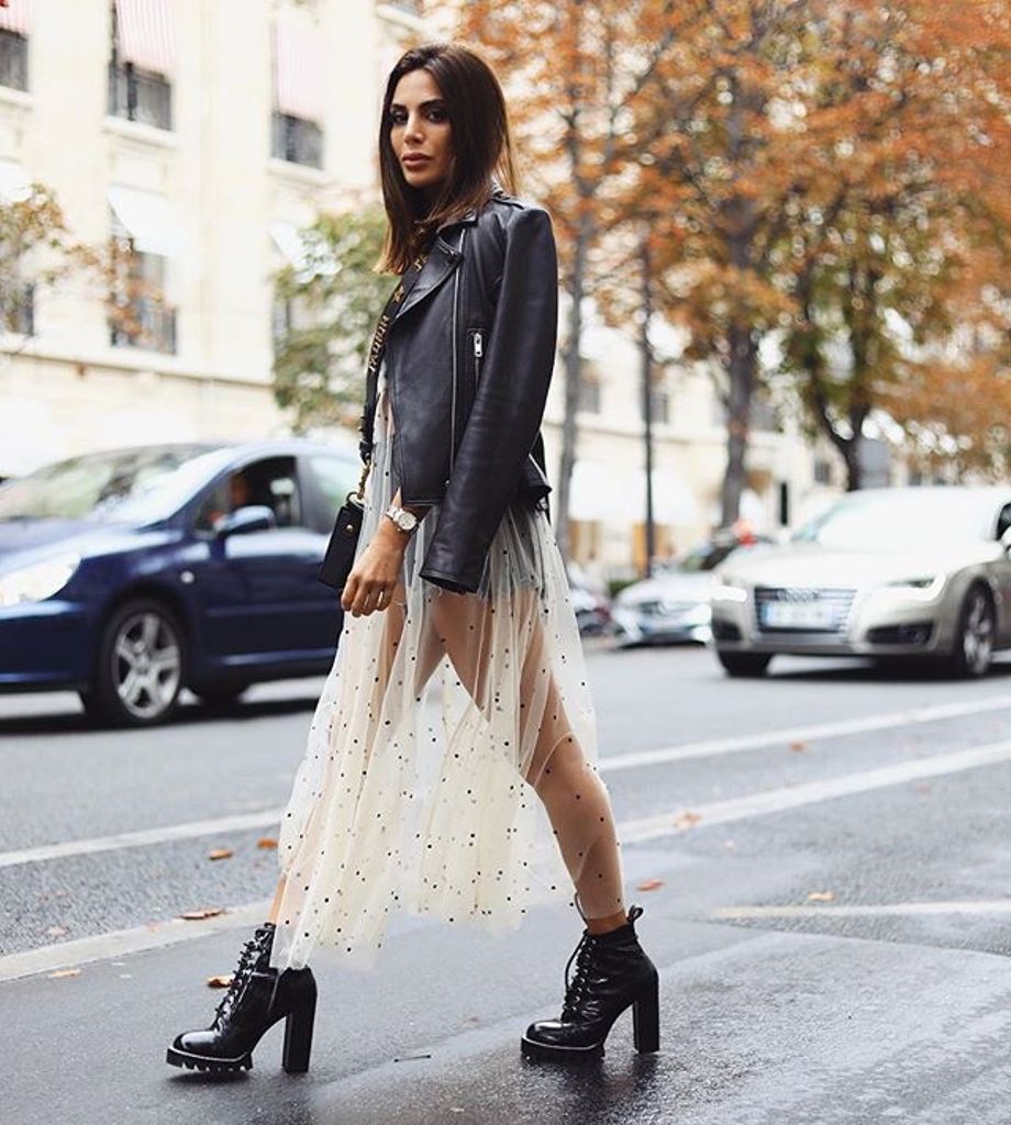ChiclyApp's tweet photo. If your going to wear it, wear it with attitude. 🍁🍂 @ 📷 cynthiaabounassar #getchiclystyled #chiclyapp https://t.co/iBqmQrfmjP