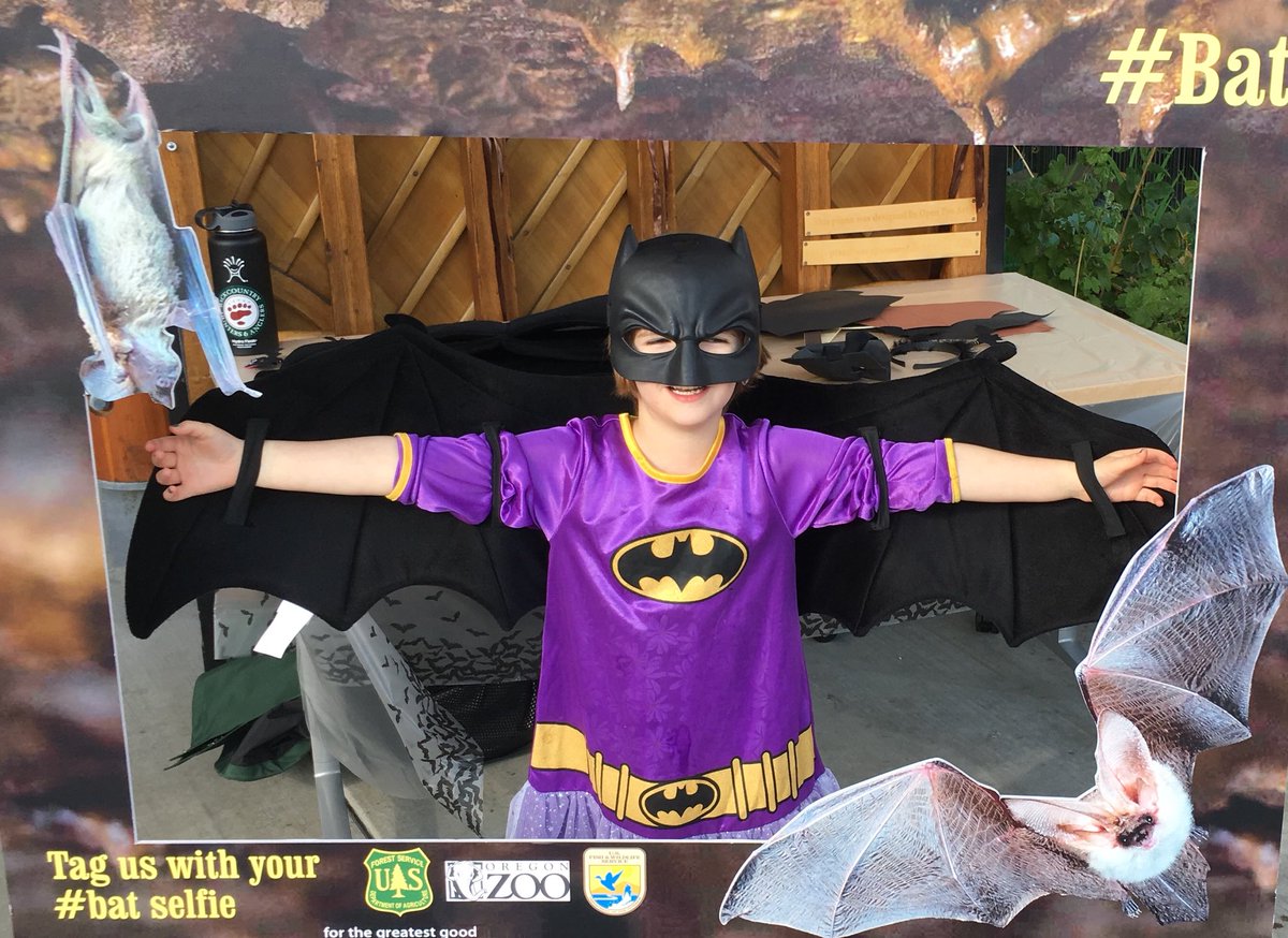 Batwoman and her #bat posse were sighted at the <a href="/OregonZoo/">Oregon Zoo</a> #batselfie #HappyHalloween @BobGraybill