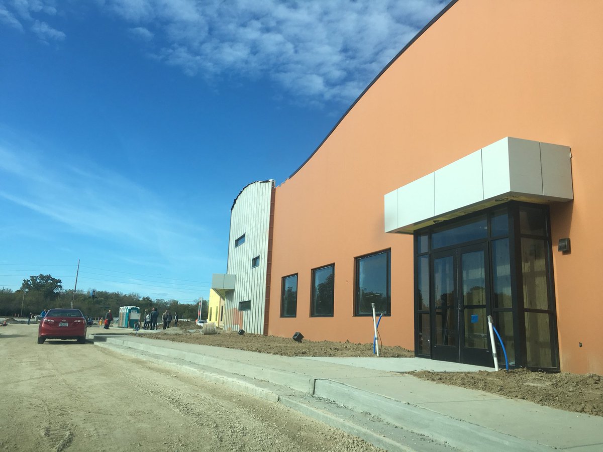 LKorrect's tweet image. Praying for the people of #southcounty #stl who will find a church to call home at The Crossing at Grant’s Trail. @crossingstl