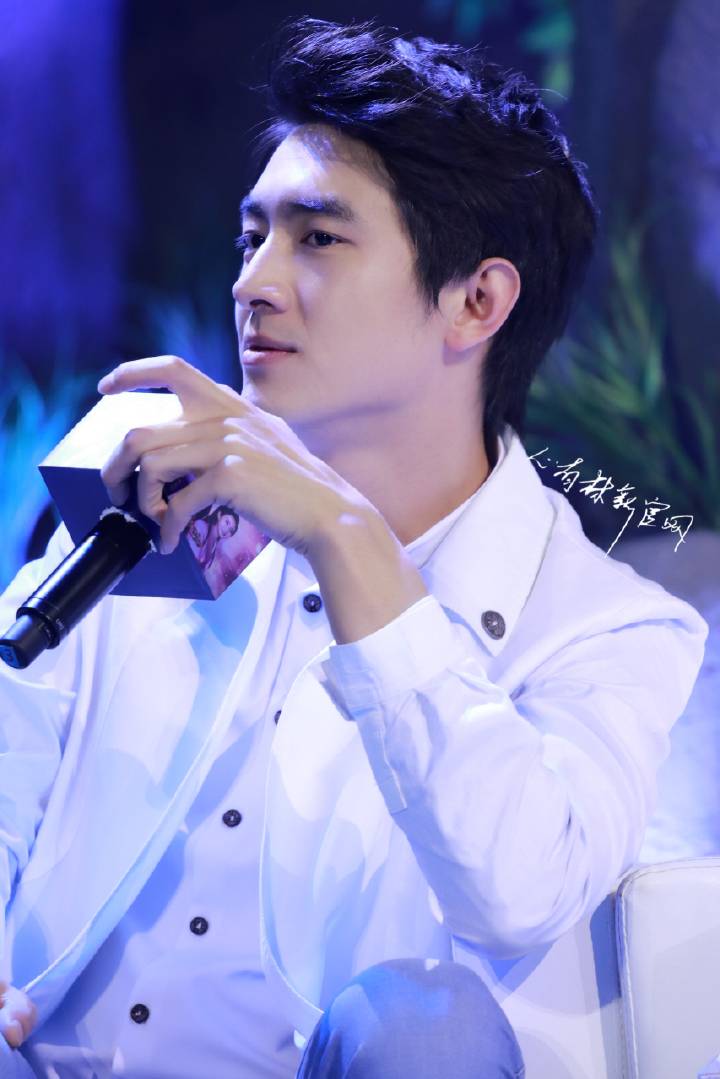 lin_gengxin's tweet photo. 10'29'2017 
live presscon  sword man love lost town
#kennylin #lingengxin
😍😍😍😍😘😘😘
cr.... to the name tagged https://t.co/oNYhdQztPG