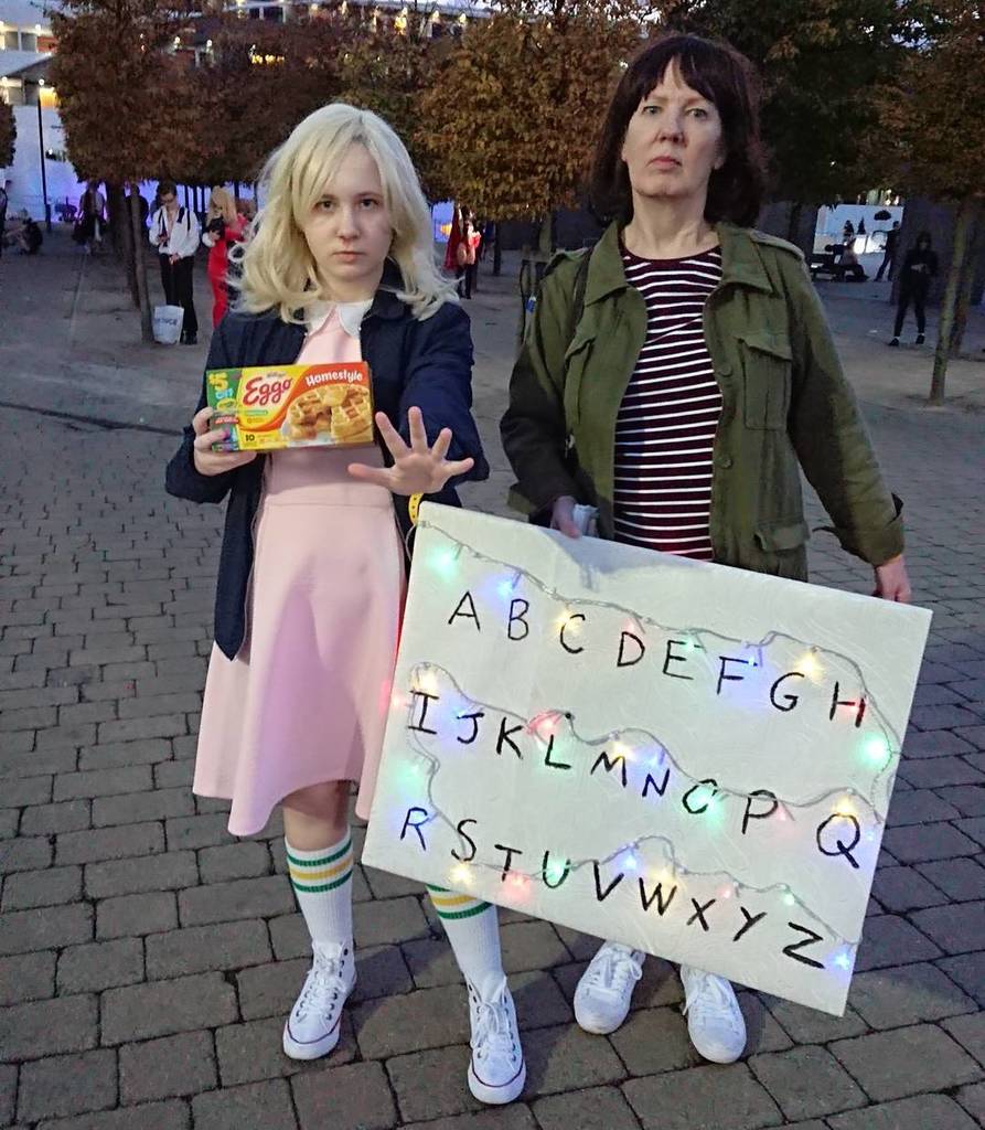 SeanHarry's tweet photo. Eleven and Joyce seen at London MCM Comic Con.
#cosplay #cosplayer #mcm #mcmcomiccon #mcm2017 #mcmcomiccon2017 #strangerthings #strangerthi… https://t.co/oezu64ieP3