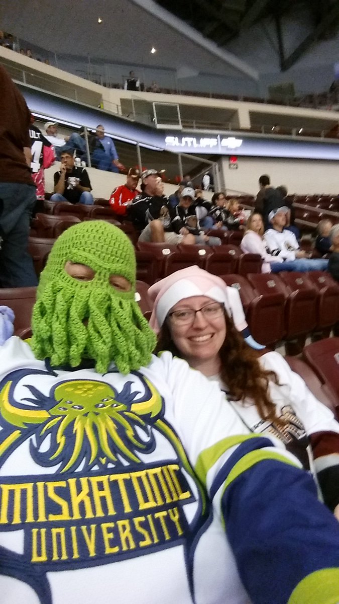john_glindeman's tweet photo. Even Cthulhu knows how to #defendtheden
#hbhimlovinit https://t.co/p8V8XTztXS