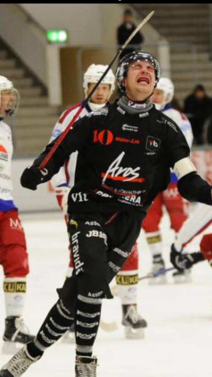 Längesen jag var aktiv. Jag passar på att uppdatera efter en minst sagt skön seger i hemmapremiären.  Framåt TB⚫️🔴