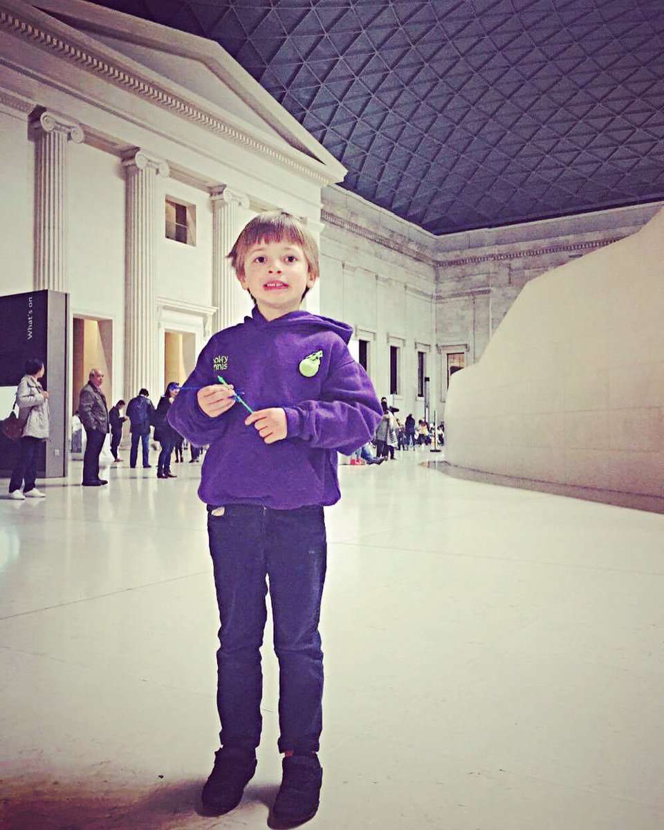 WoolfySport's tweet photo. Woolfy Tennis goes to the @britishmuseum 🐺🎾💜 https://t.co/XrJ9QgosnL
